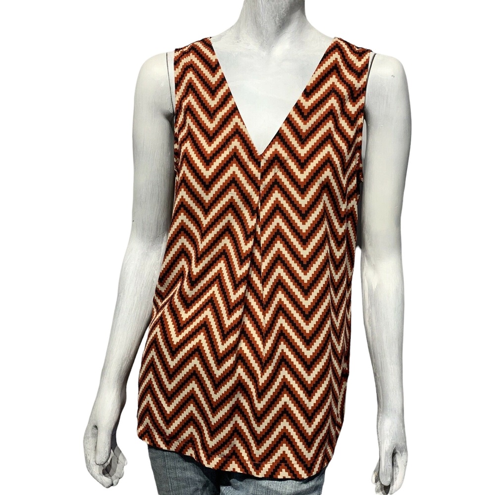 Pleione Womens Tank Top Red Black White Chevron Print V-Neck Sleeveless Blouse S